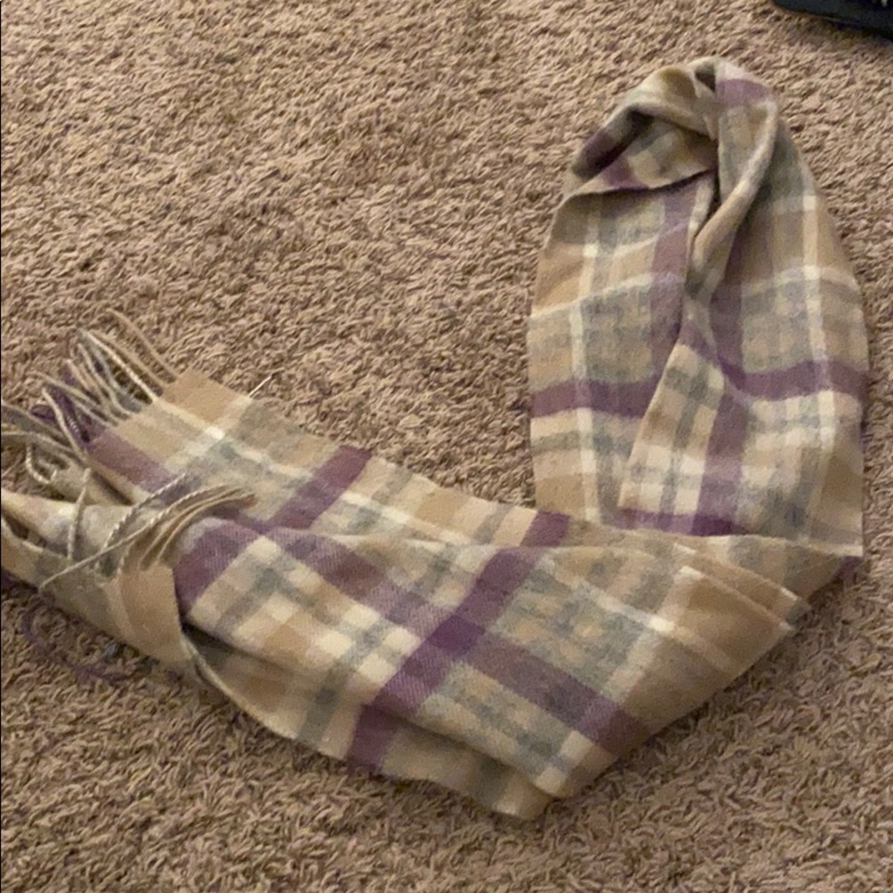 Lambs wool scarf